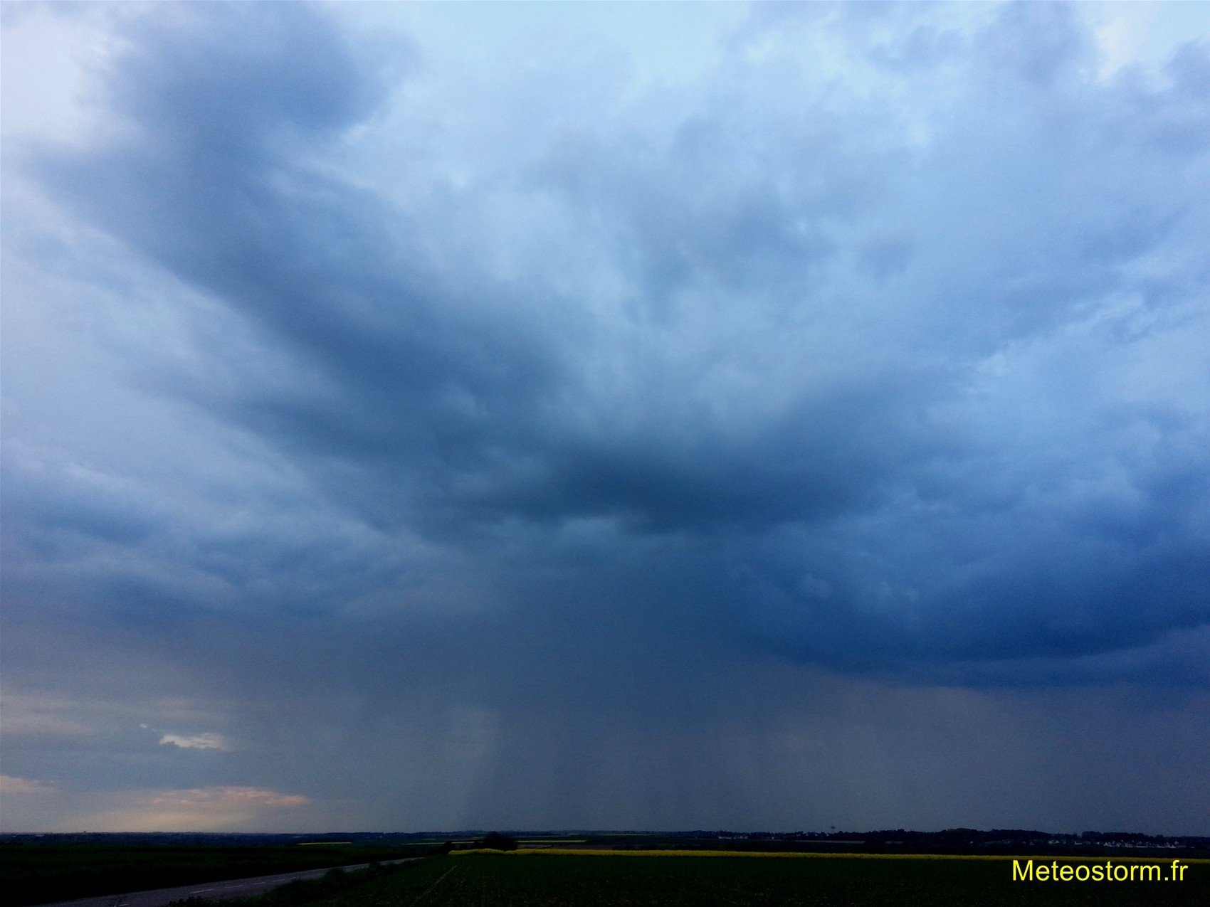 Averse orageuse le 07/05/2016 vers Ouistreham (14)